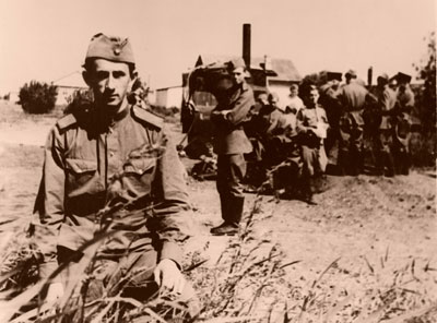 Война и мир. Ждем Победу.  