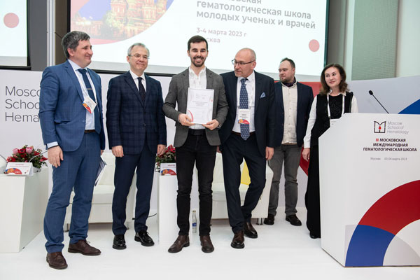 Выпускник РязГМУ Максим Гранаткин вошел в число победителей II Московской гематологической школы молодых ученых и врачей