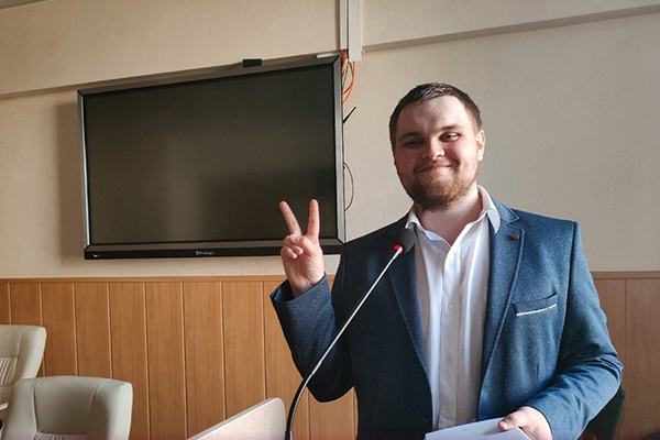 ПРЕПОДАВАТЕЛЬ РЯЗГМУ ЗАЩИТИЛ КАНДИДАТСКУЮ ДИССЕРТАЦИЮ