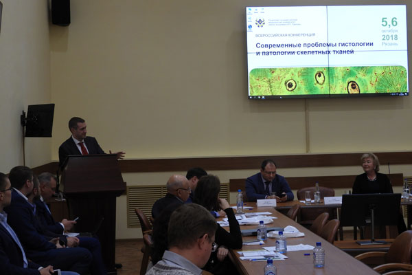 В университете обсудили вопросы внедрения новых технологий лечения патологий костных тканей