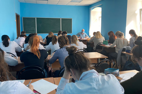 ПОДВЕДЕНЫ ИТОГИ ВНУТРИВУЗОВСКОЙ ОЛИМПИАДЫ ПО ЭКОНОМИКЕ