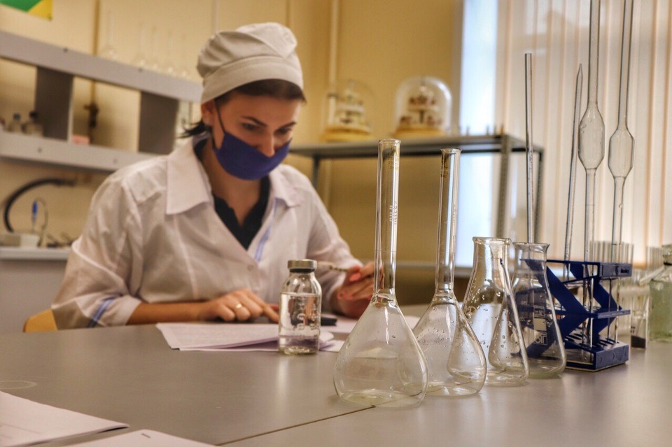 ПРАВИТЕЛЬСТВО РОССИИ УСТАНОВИЛО НОВЫЙ ПРОФЕССИОНАЛЬНЫЙ ПРАЗДНИК - ДЕНЬ ФАРМАЦЕВТИЧЕСКОГО РАБОТНИКА