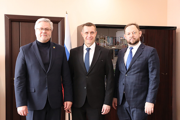 РОМАН КАЛИНИН ПРОВЁЛ РАБОЧУЮ ВСТРЕЧУ С РЕКТОРОМ МЕЛИТОПОЛЬСКОГО УНИВЕРСИТЕТА