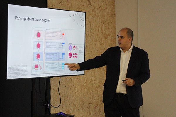 ЖИЗНЬ СПАСУТ ПРОСТЫЕ МЕРЫ: ПРОГНОЗ БОЛЕЗНЕЙ 2026 ГОДА ОТ ПРОФЕССОРА РЯЗГМУ