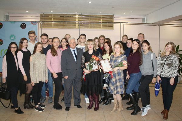 КОМАНДИРЫ СТУДЕНЧЕСКИХ МЕДИЦИНСКИХ ОТРЯДОВ НАГРАЖДЕНЫ БЛАГОДАРСТВЕННЫМИ ПИСЬМАМИ РЯЗАНСКОЙ ОБЛАСТНОЙ ДУМЫ