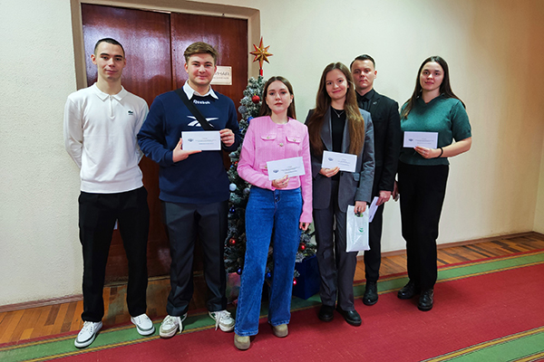 СТУДЕНТЫ РЯЗГМУ ПОЛУЧИЛИ ПРОФСОЮЗНЫЕ СТИПЕНДИИ