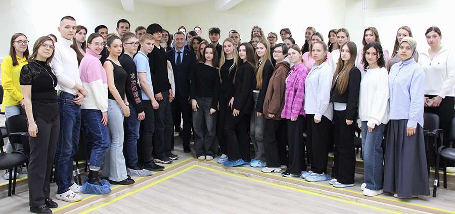 ВРУЧЕНИЕ СВИДЕТЕЛЬСТВ ОБ ОКОНЧАНИИ ОЧНО-ЗАОЧНЫХ МЕДИЦИНСКИХ КУРСОВ В РЯЗГМУ