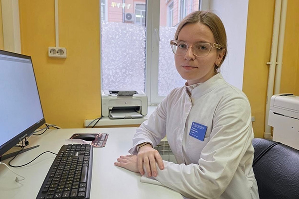 СОДРУЖЕСТВО РЯЗГМУ: ВЫПУСКНИЦЫ РЯЗГМУ НАЧАЛИ РАБОТУ В ПОЛИКЛИНИКЕ №6