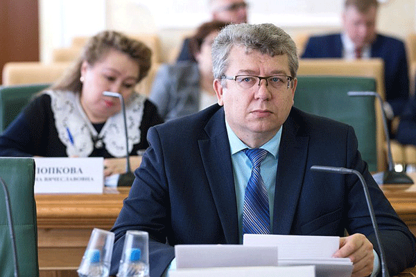 Проректор РязГМУ принял участие в заседании круглого стола, которое прошло в Совете Федерации