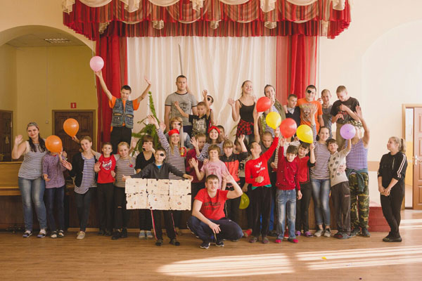 ВОЛОНТЕРЫ РЯЗГМУ ПРОВЕЛИ ВЫХОДНЫЕ В ОБЩЕНИИ И ИГРАХ С ДЕТЬМИ