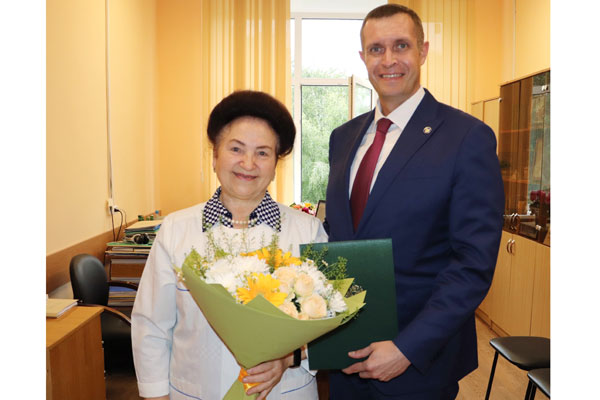 ПОЗДРАВЛЯЕМ С ЮБИЛЕЕМ