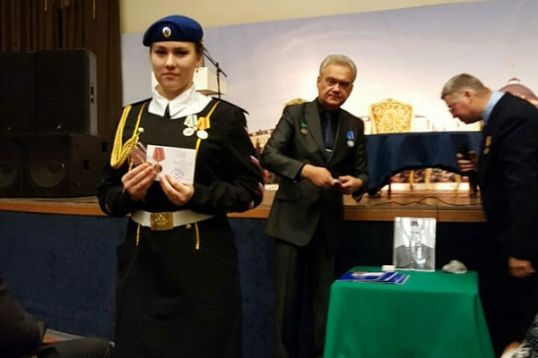 СТУДЕНТКА РЯЗГМУ НАГРАЖДЕНА МЕДАЛЬЮ 