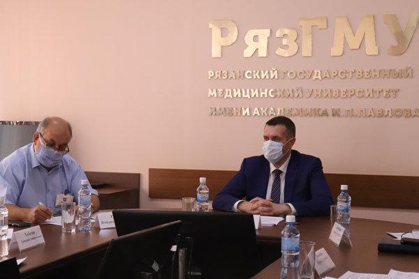 В РЯЗГМУ ОБСУДИЛИ ВНЕСЕНИЕ ПОПРАВОК В ЗАКОН «ОБ ОБРАЩЕНИИ ЛЕКАРСТВЕННЫХ СРЕДСТВ»