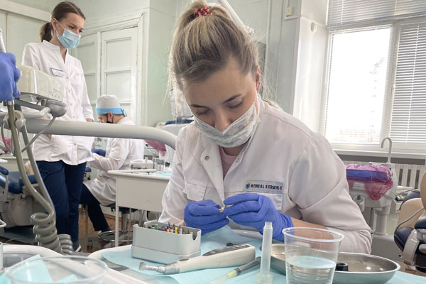 ПОДВЕДЕНЫ ИТОГИ ВНУТРИВУЗОВСКОЙ ОЛИМПИАДЫ ПО СТОМАТОЛОГИИ ДЛЯ ОРДИНАТОРОВ