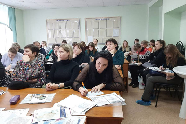 ВРАЧИ ПОВЫШАЮТ КВАЛИФИКАЦИЮ В РЯЗГМУ