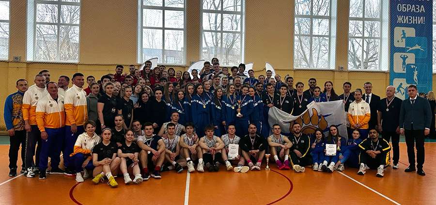 ЯРКОЕ ЗАКРЫТИЕ