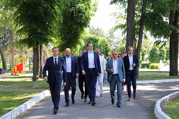 РАБОЧАЯ ПОЕЗДКА В ДЕТСКИЙ ТУБЕРКУЛЁЗНЫЙ САНАТОРИЙ «КИРИЦЫ»