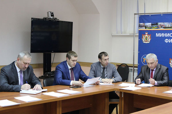 Ректор университета, посол ГТО в Рязанской области, профессор Роман Калинин принял участие в заседании общественного совета