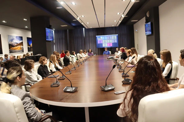 LES ÉTUDIANTS DE L'UNIVERSITÉ D'ÉTAT DE MÉDECINE DE RIAZAN SONT MEMBRES D'UN PROJET INTERNATIONAL