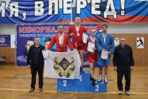 ПРЕПОДАВАТЕЛЬ РЯЗГМУ - ПРИЗЕР ТУРНИРА ПО САМБО