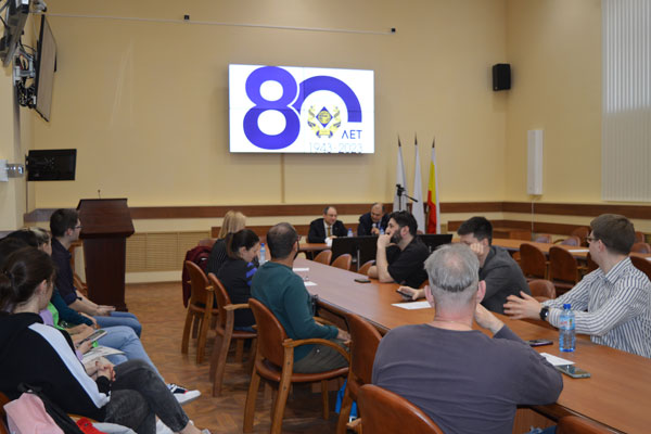 Школа для специалистов