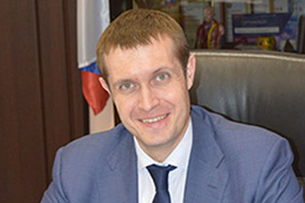 ПОЗДРАВЛЕНИЕ РЕКТОРА УНИВЕРСИТЕТА С ДНЕМ МЕДИЦИНСКОГО РАБОТНИКА