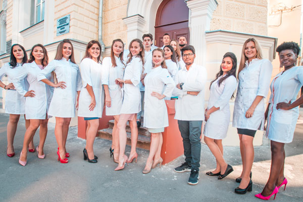 С ЗАБОТОЙ О СТУДЕНТАХ