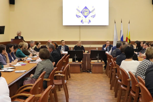 СИСТЕМА ДОЛГОВРЕМЕННОГО УХОДА - ОДНО ИЗ КЛЮЧЕВЫХ НАПРАВЛЕНИЙ ГОСУДАРСТВЕННОЙ ПОЛИТИКИ