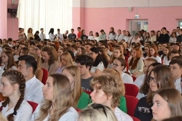 О восстановлении в число студентов