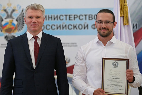 Выпускник РязГМУ, врач сборной РФ по синхронному плаванию отмечен федеральным Минспорта 