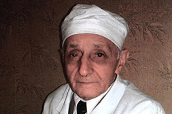 К ЮБИЛЕЮ РЯЗГМУ ВЫПУСКНИКИ ВСПОМИНАЮТ УЧИТЕЛЕЙ 