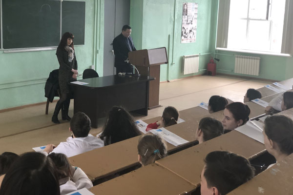 БУДУЩИХ ПЕДИАТРОВ ПРИГЛАСИЛИ НА РАБОТУ В ТУЛУ