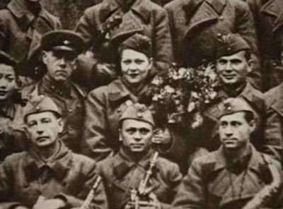 Война и мир. Ждем Победу.  