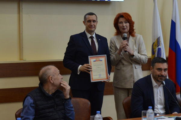 Помогать - значить быть нужным!