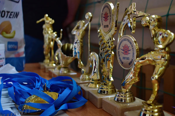 ВСЁ ХОРОШО, ЧТО ХОРОШО КОНЧАЕТСЯ