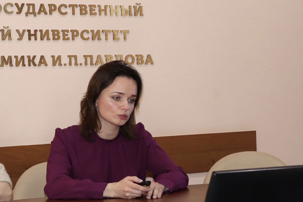 Преподаватель РязГМУ рассказала о важности вакцинации сотрудникам РГУ 