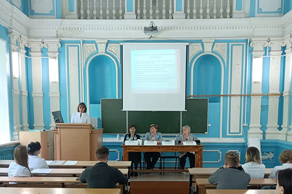 ФУНДАМЕНТАЛЬНЫЕ И ПРИКЛАДНЫЕ АСПЕКТЫ МИКРОБИОЛОГИИ ОБСУДИЛИ В РЯЗГМУ