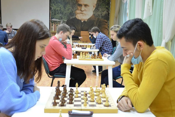 СТУДЕНТЫ РЯЗГМУ – ПРИЗЕРЫ ШАХМАТНОГО ТУРНИРА