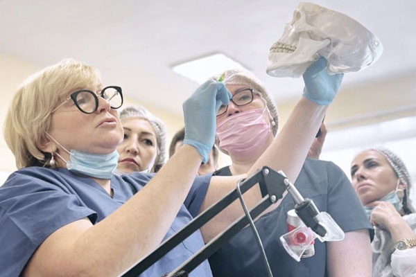 В РЯЗГМУ ЗАВЕРШИЛСЯ ИНТЕНСИВНЫЙ КАДАВЕР-КУРС ДЛЯ ВРАЧЕЙ КОСМЕТОЛОГОВ  