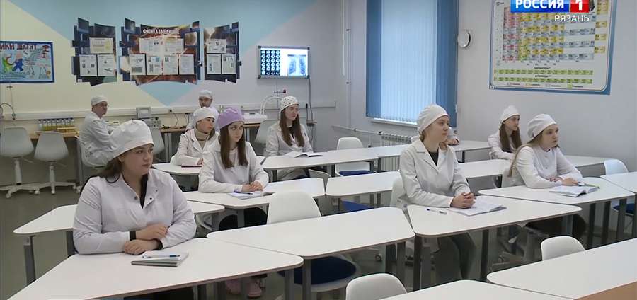 ВРАЧИ БУДУЩЕГО: В РЯЗГМУ ОСВАИВАЮТ ПО ДВЕ СПЕЦИАЛЬНОСТИ