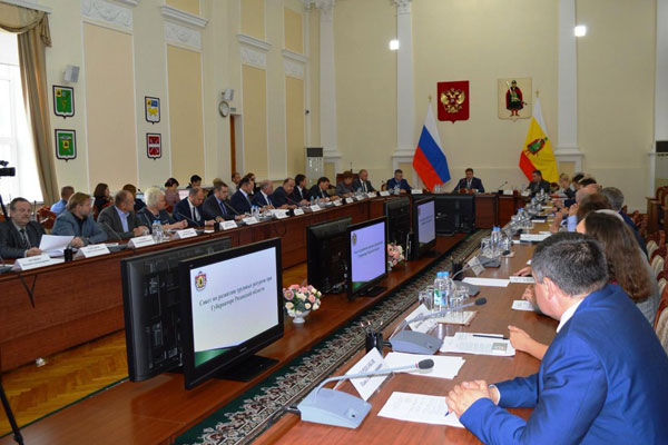 Ректор университета принял участие в первом заседании Совета по развитию трудовых ресурсов