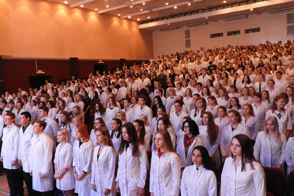 Состоялась торжественная церемония посвящения в студенты первокурсников Рязанского государственного медицинского университета 
