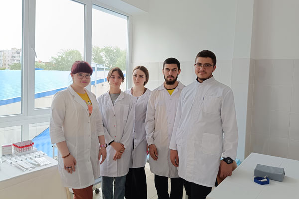 Студенты-фельдшеры проявили свое мастерство