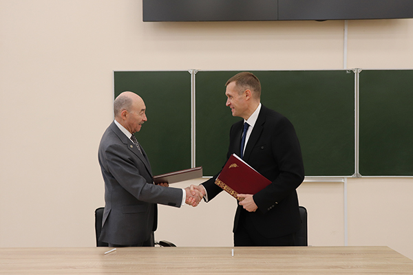 ПОДПИСАНО СОГЛАШЕНИЕ О СОТРУДНИЧЕСТВЕ МЕЖДУ РЯЗГМУ И НМИЦ ТРАНСПЛАНТОЛОГИИ И ИСКУССТВЕННЫХ ОРГАНОВ