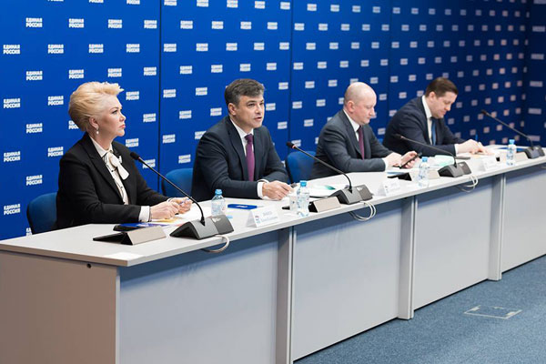 ПРОЕКТ «КАДРОВЫЙ ПРИЗЫВ» БУДУТ ТИРАЖИРОВАТЬ В РЕГИОНАХ