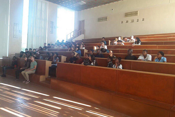 WORKSHOP FOR FRESHMEN