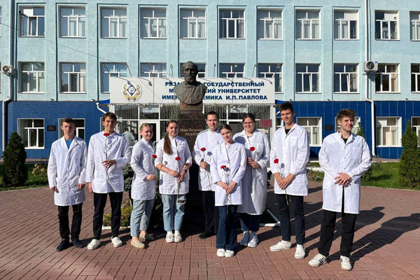 ПОСЛЕДОВАТЕЛЬНОСТЬ, СКРОМНОСТЬ И СТРАСТЬ