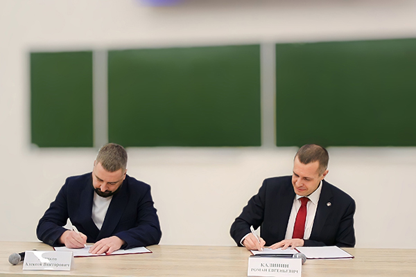 РЯЗАНСКОЕ ФАРМПРОИЗВОДСТВО УКРЕПЛЯЕТ ПОЗИЦИИ: ООО «ФАРМЭРА» СОЗДАСТ В РЯЗГМУ УЧЕБНУЮ ЛИНИЮ НА СУММУ ВОСЕМЬДЕСЯТ МИЛЛИОНОВ РУБЛЕЙ